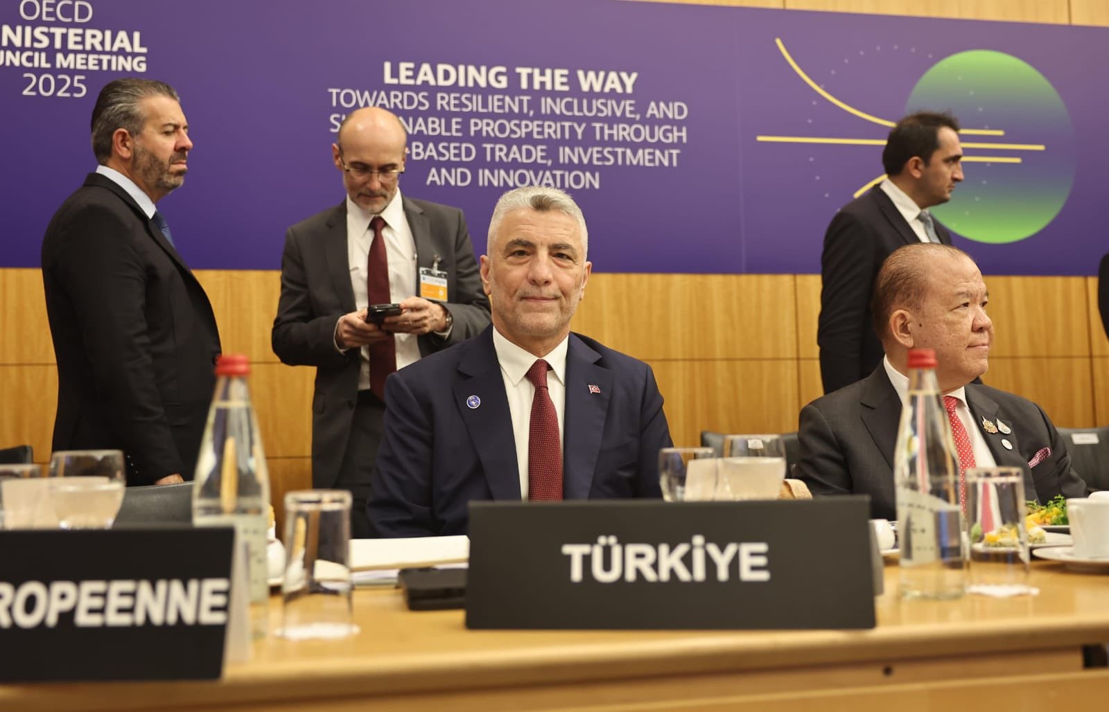Ticaret Bakanı Bolat Ekonomik İşbirliği ve Kalkınma Örgütü Bakanlar Konseyi Toplantısı’na katıldı