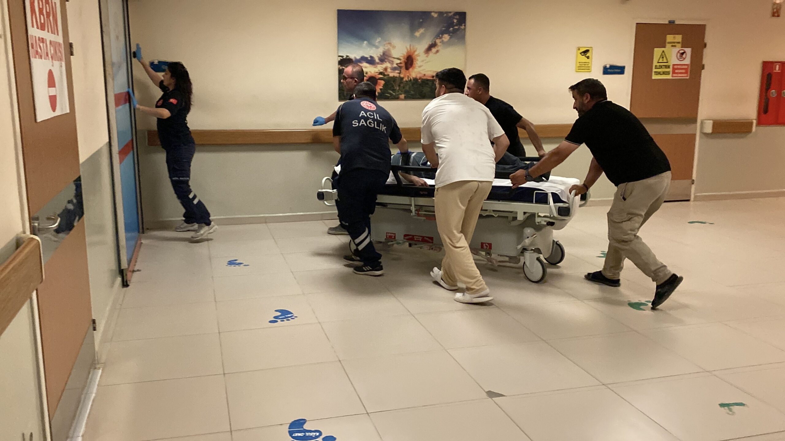 Kalp krizi geçiren vatandaşı otobüs şoförü hastaneye yetiştirdi