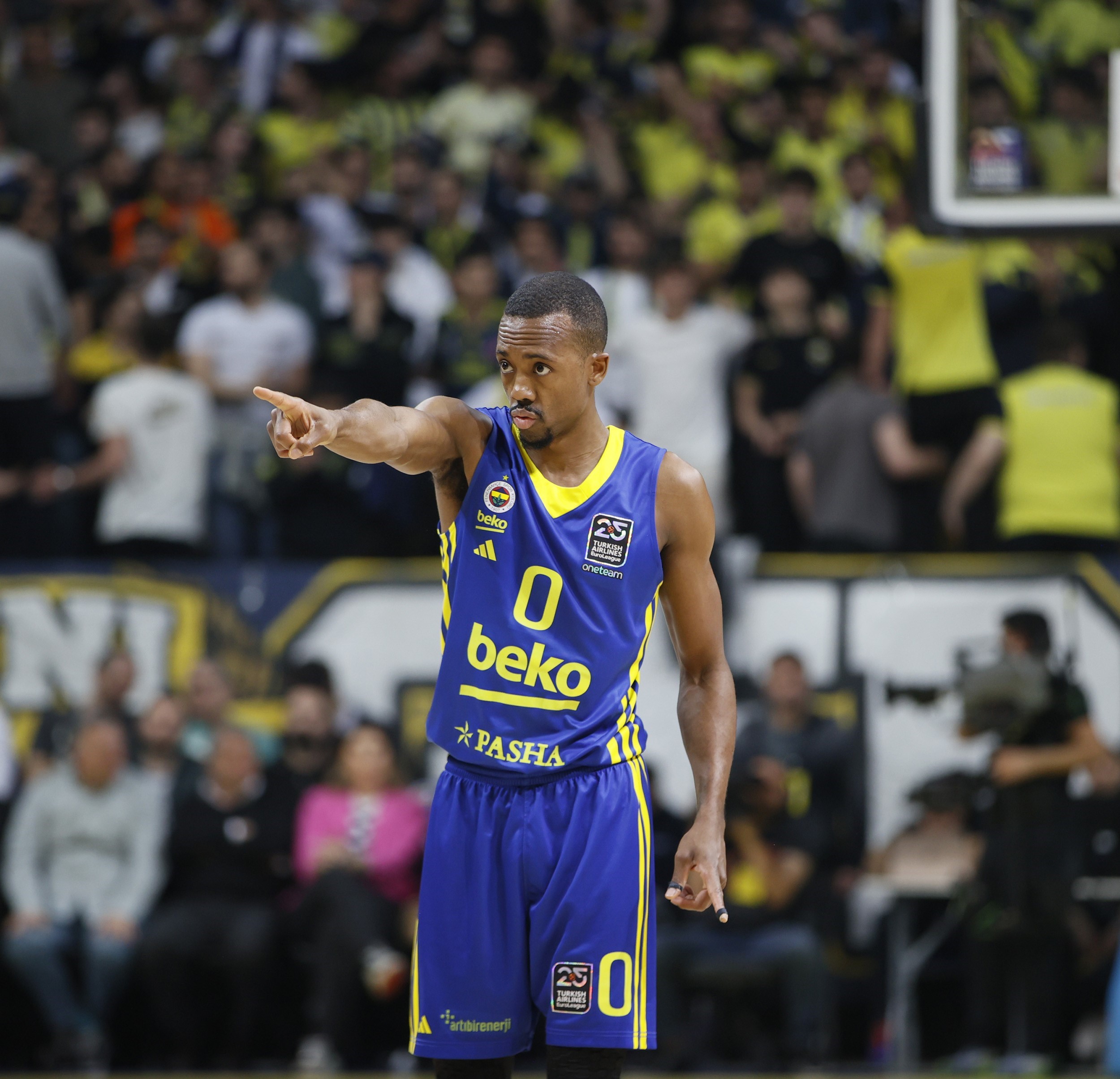 Fenerbahçe, Errick McCollum ile yollarını ayırdı