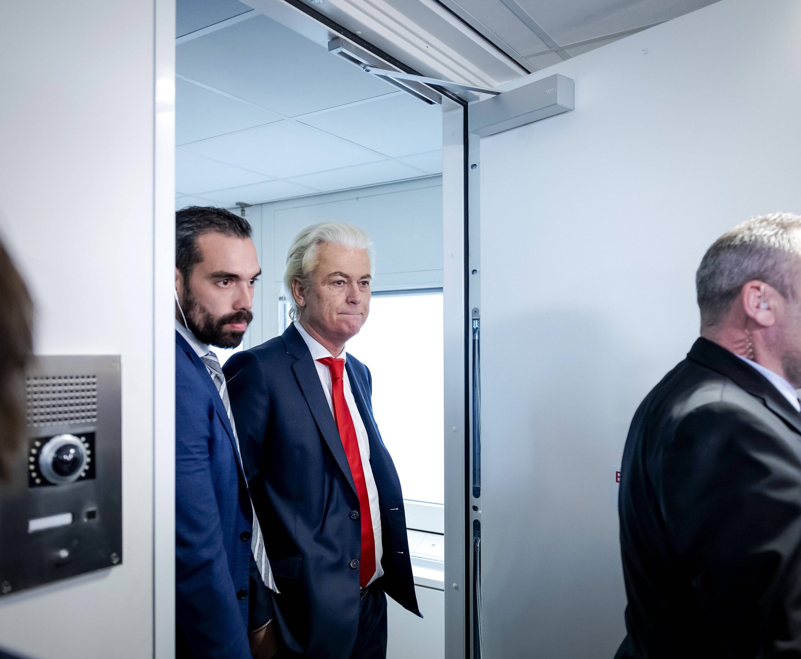 Hollanda’da hükümet krizi: Aşırı sağcı lider Wilders koalisyondan çekiliyor