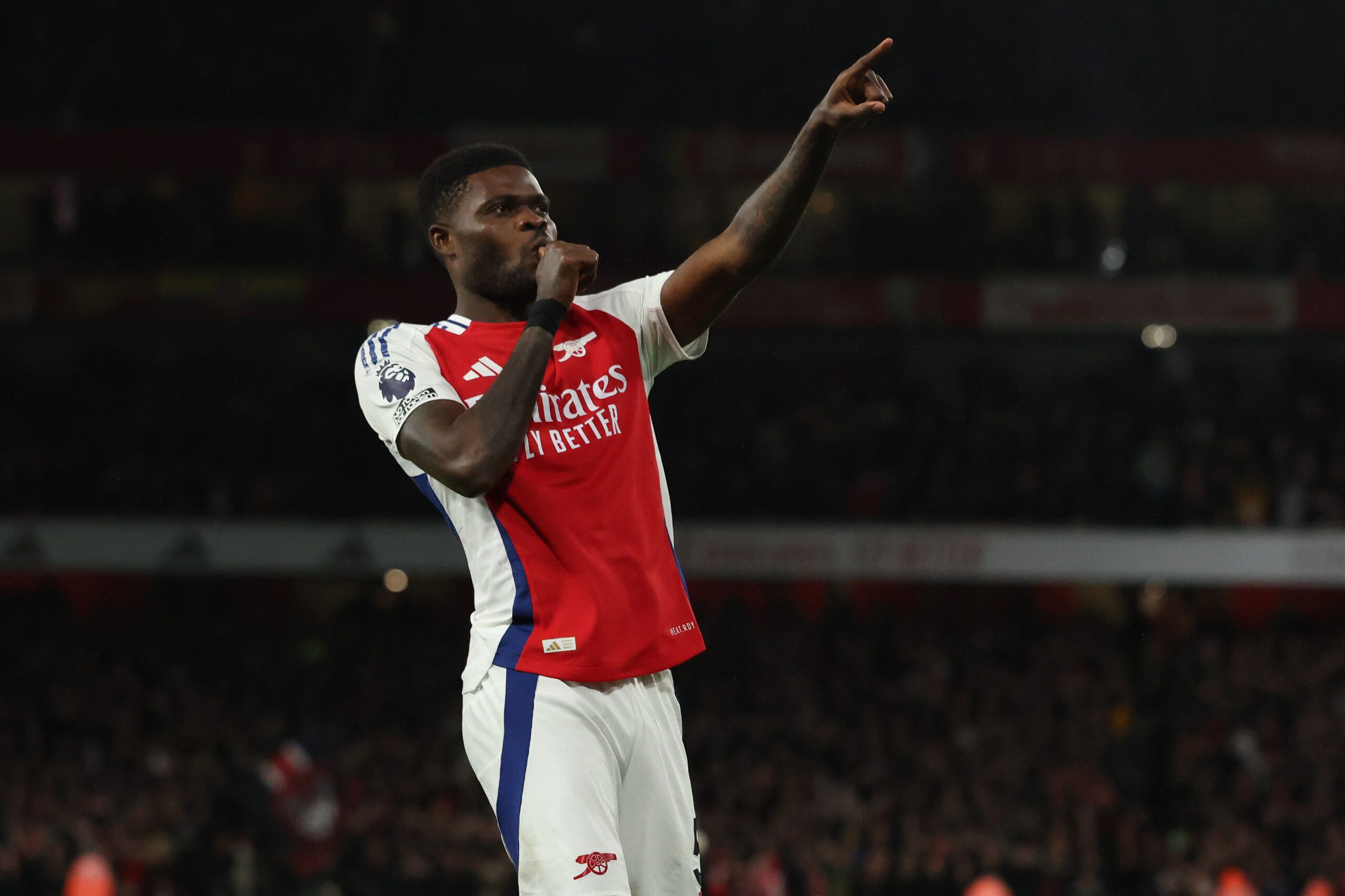 Eski Arsenal oyuncusu Partey hakkında cinsel saldırı suçlaması