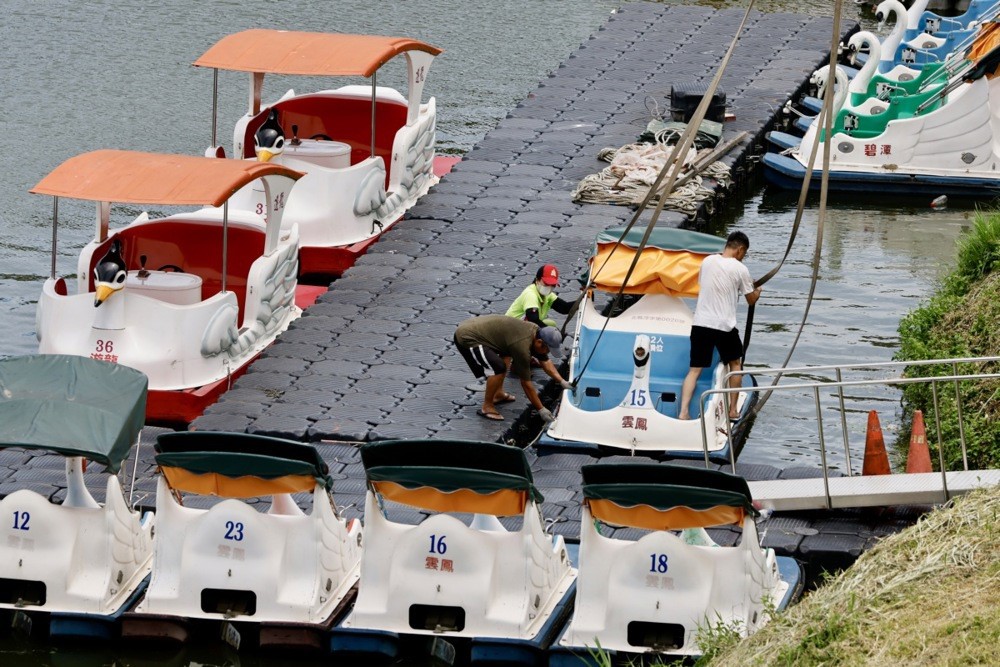 Tayvan’da tayfun alarmı: 2 bin 853 kişi tahliye edildi, 28 kişi yaralı