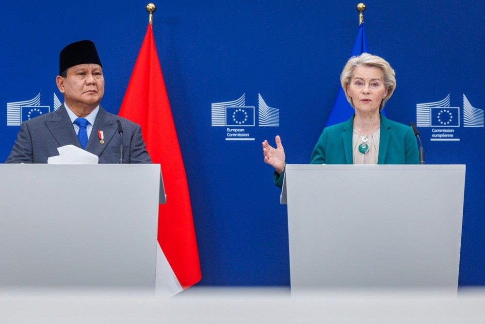 AB, ABD’nin gümrük vergilerine misilleme tedbirlerini 1 Ağustos’a erteledi