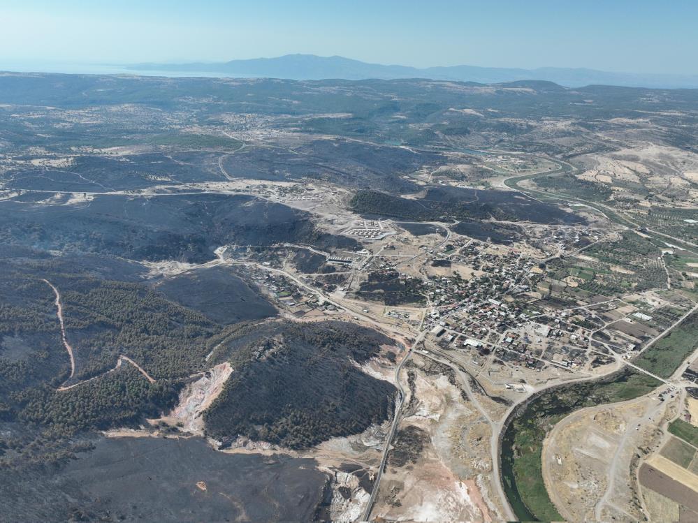 Ayvacık’ta yangın 21 saatin ardından kontrol altına alındı