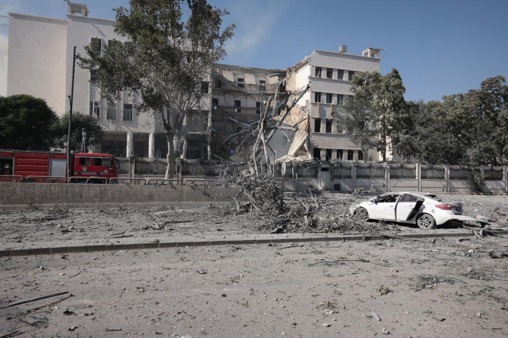 İsrail’in Şam’a saldırılarında 1 kişi öldü, 18 kişi yaralandı