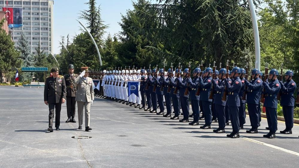 Genelkurmay Başkanı Orgeneral Gürak, Fransız mevkidaşı Burkhard ile görüştü