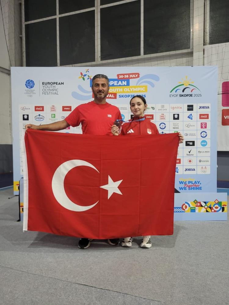 44 kiloda şampiyon oldu