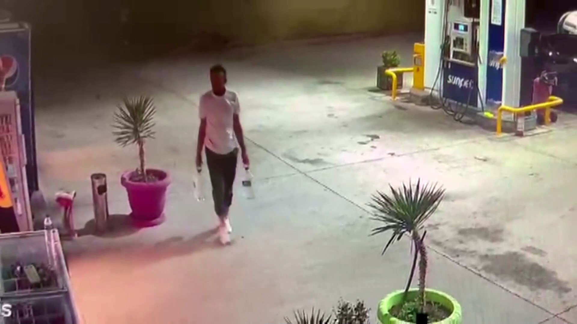 Fetö’cü kundakçı 5 litrelik suları çiçek saksılarına boşaltıp yerine aldığı benzinle ormanı yakmış