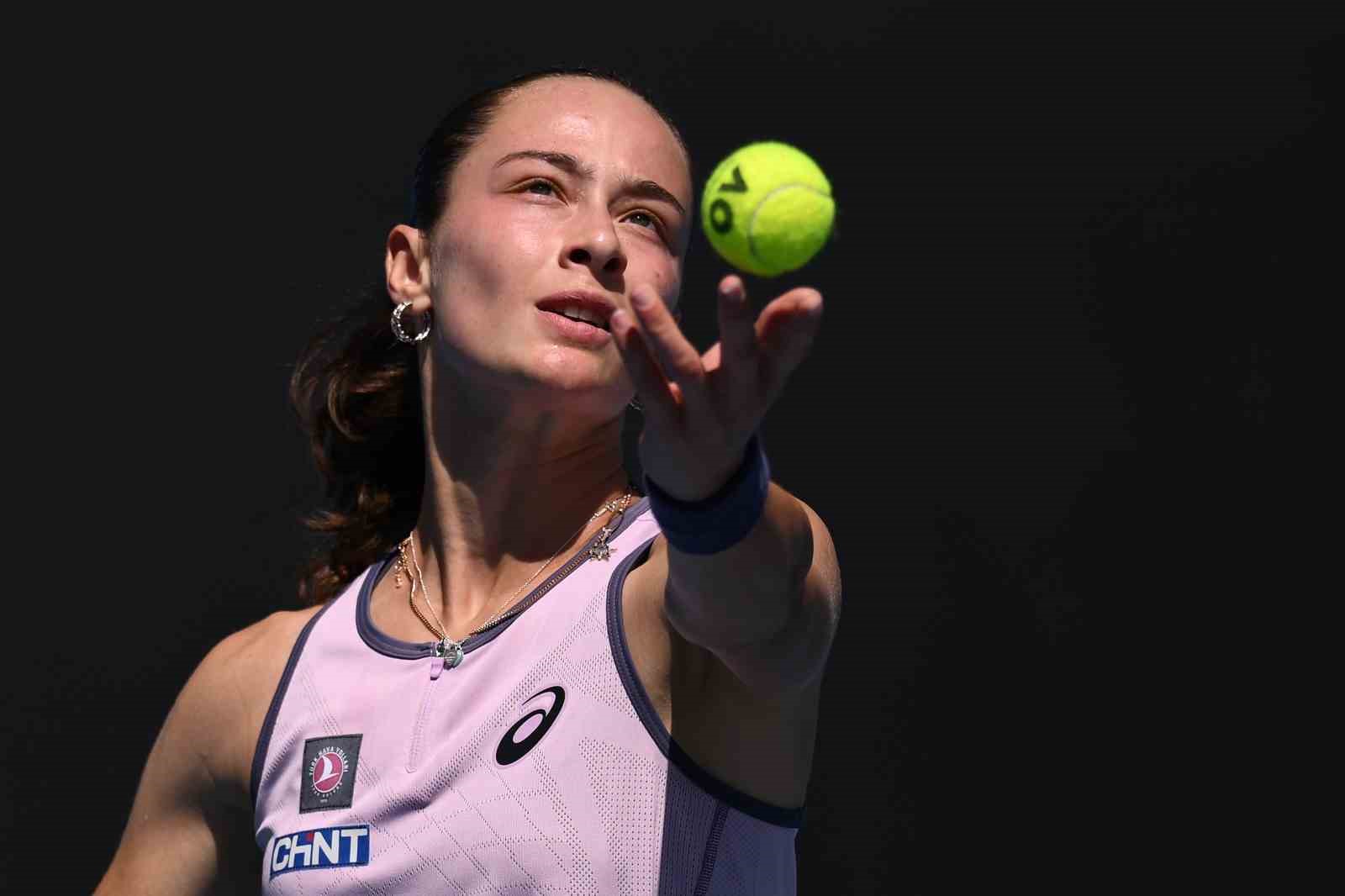 Zeynep Sönmez, Wimbledon’a 3. turda veda etti