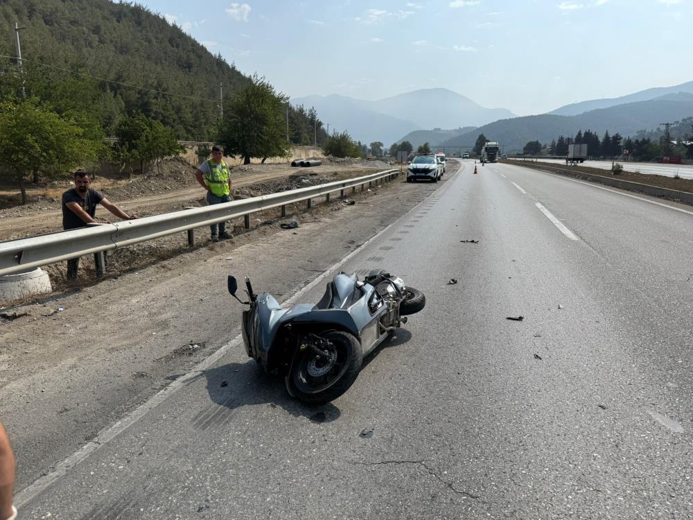 Osmaniye’de iki motosiklet çarpıştı: 2 yaralı