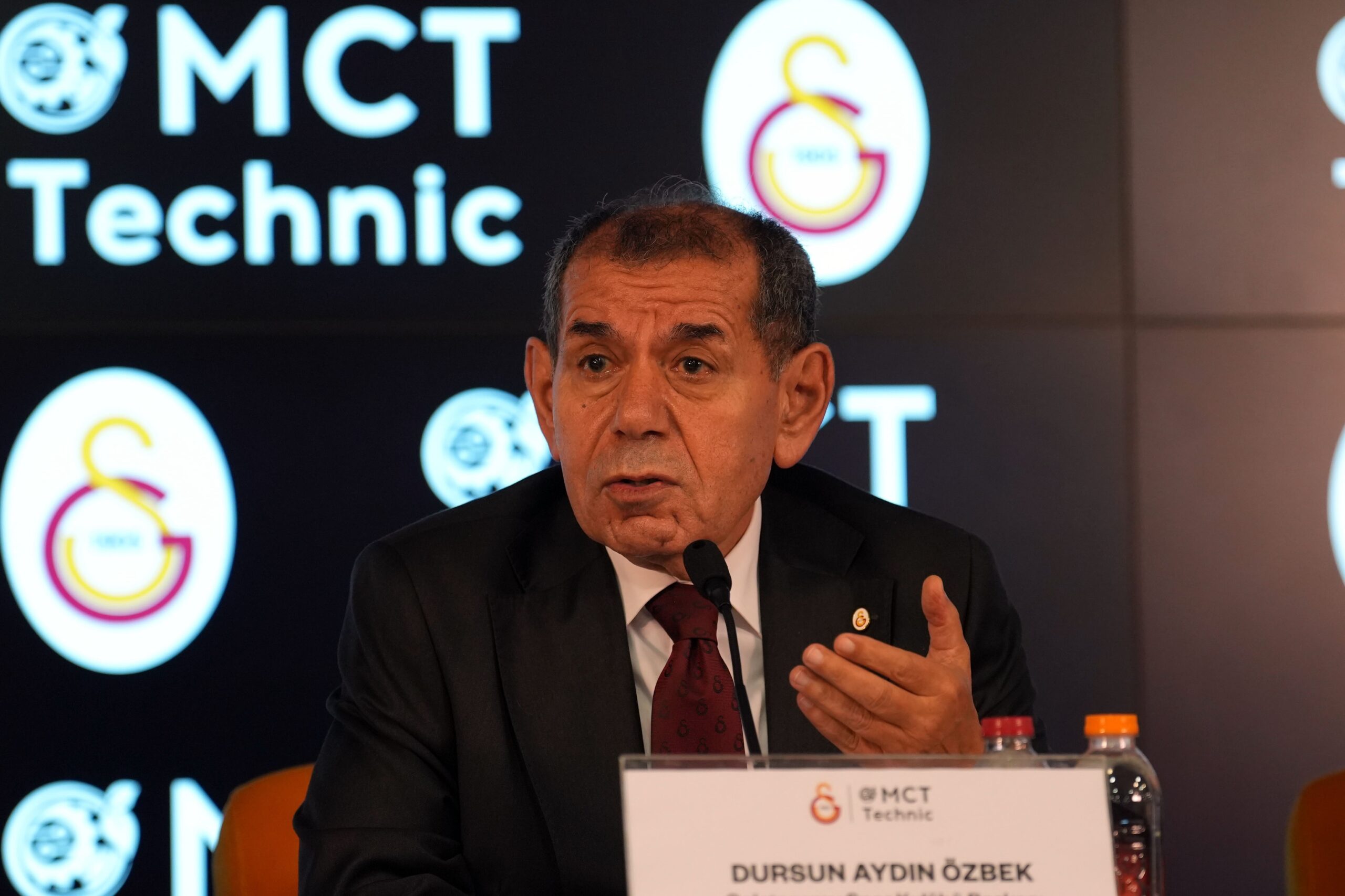 Dursun Özbek: “Barış Alper satılık değil, projemizin parçası”