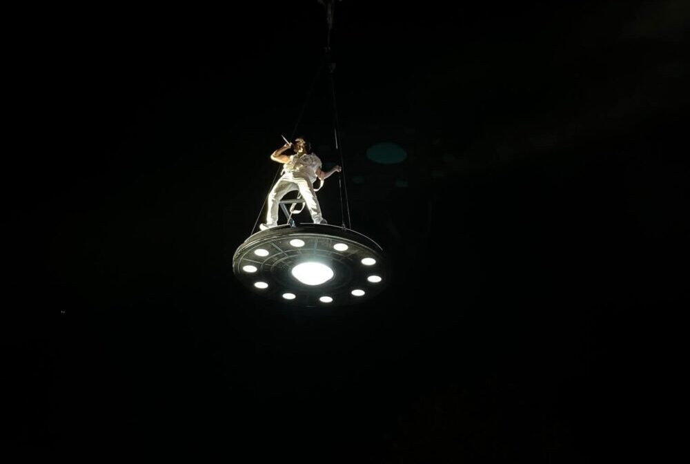 Tekirdağ’da UFO’dan inerken rapçi Çakal rastgele ateşin hedefi oldu