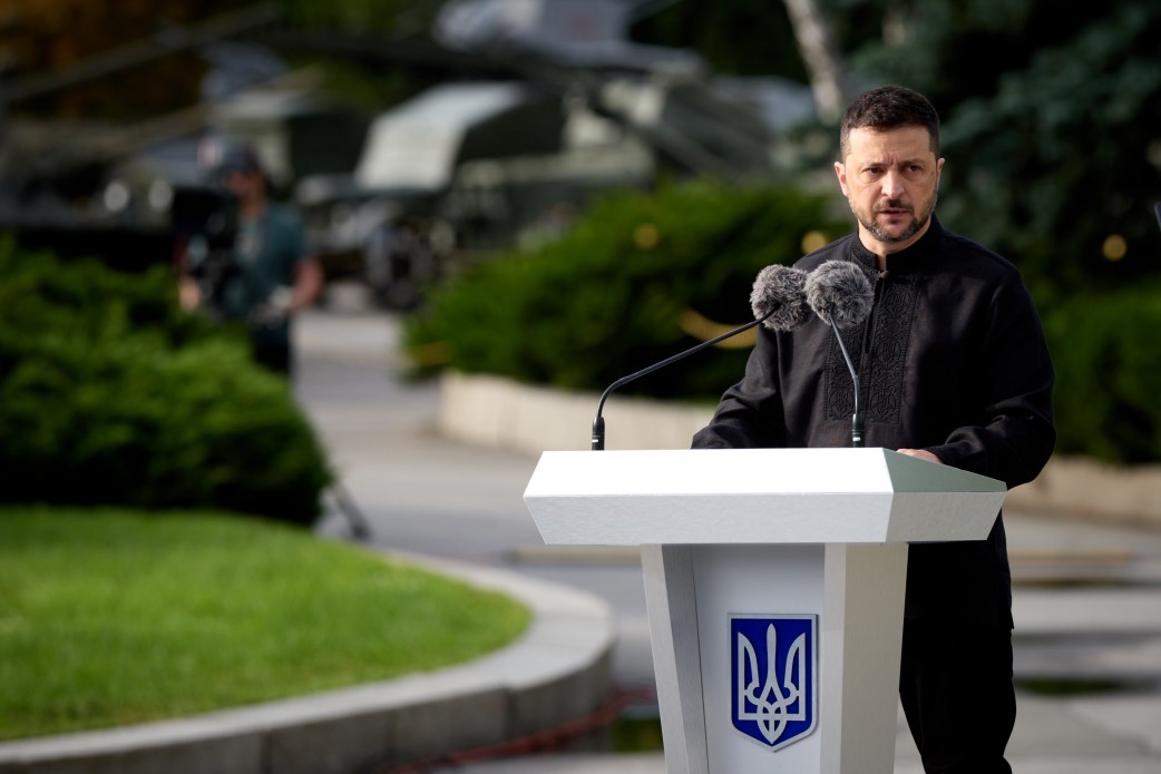 Zelenskiy: “Topraklarımızı işgalciye teslim etmeyeceğiz”