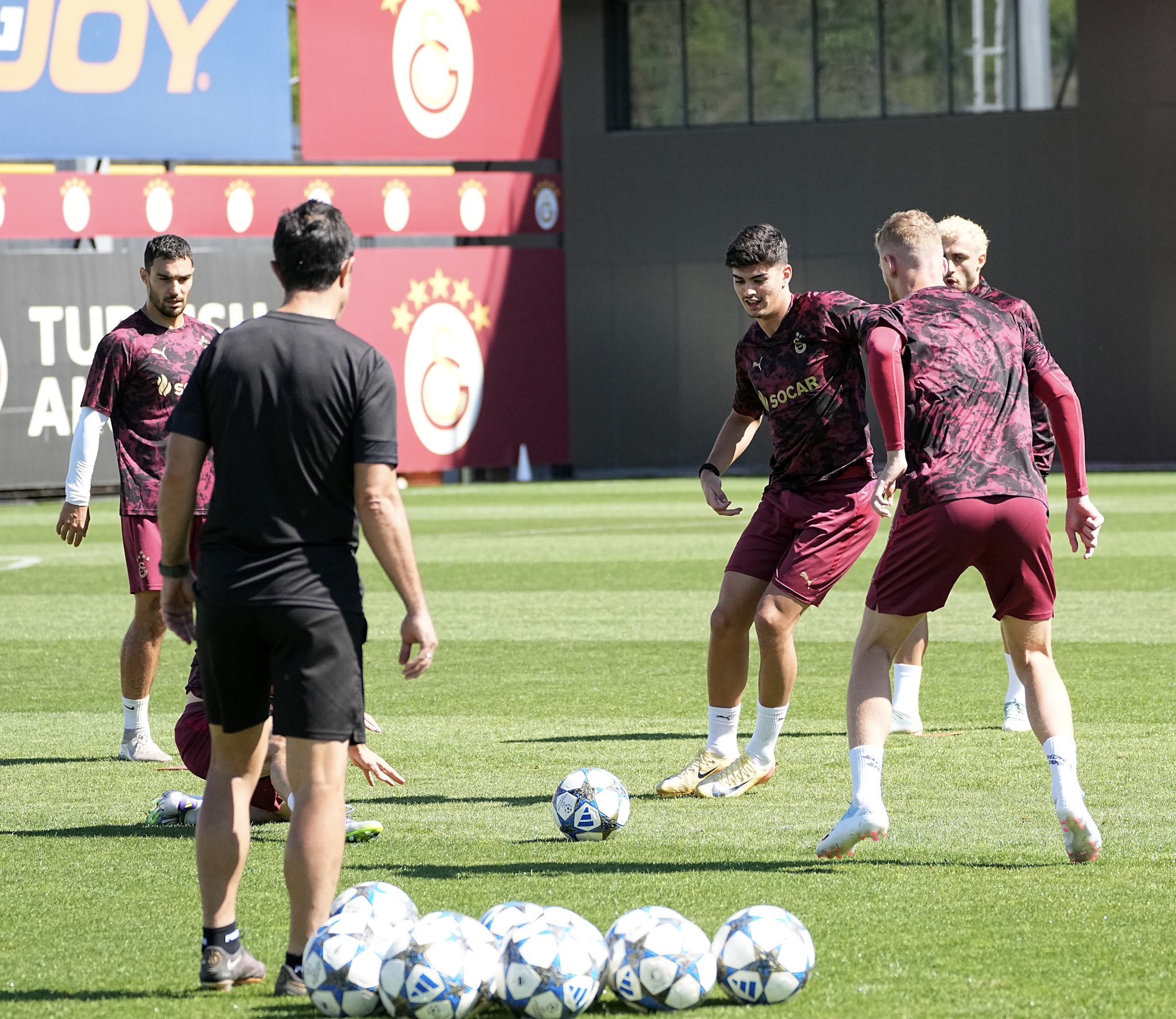 Eintracht Frankfurt’tan Son Dakika Hazırlığı! Maç Öncesi Son Antrenman Gerçekleşti