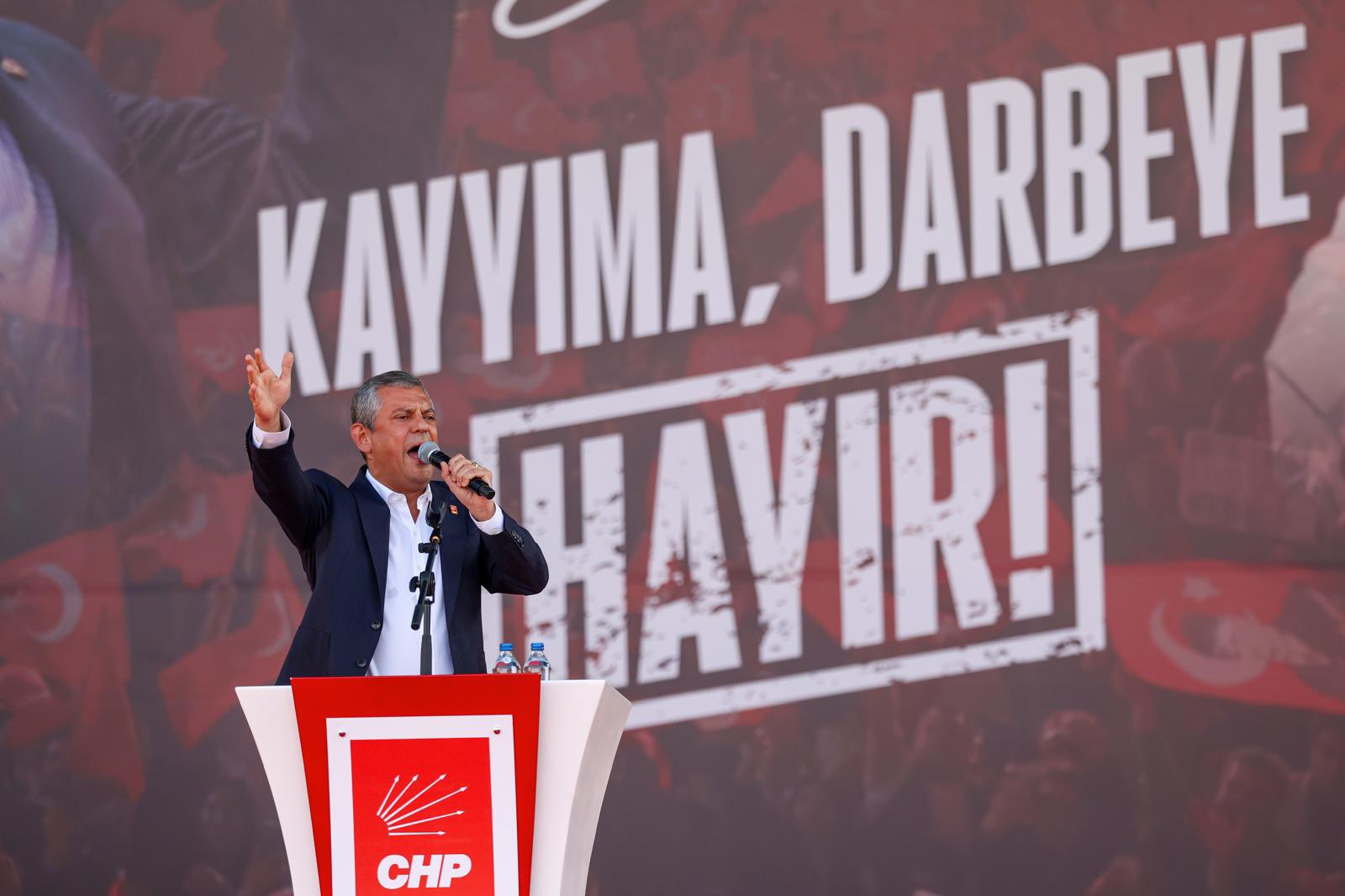CHP’de kurultay davası ertelendi