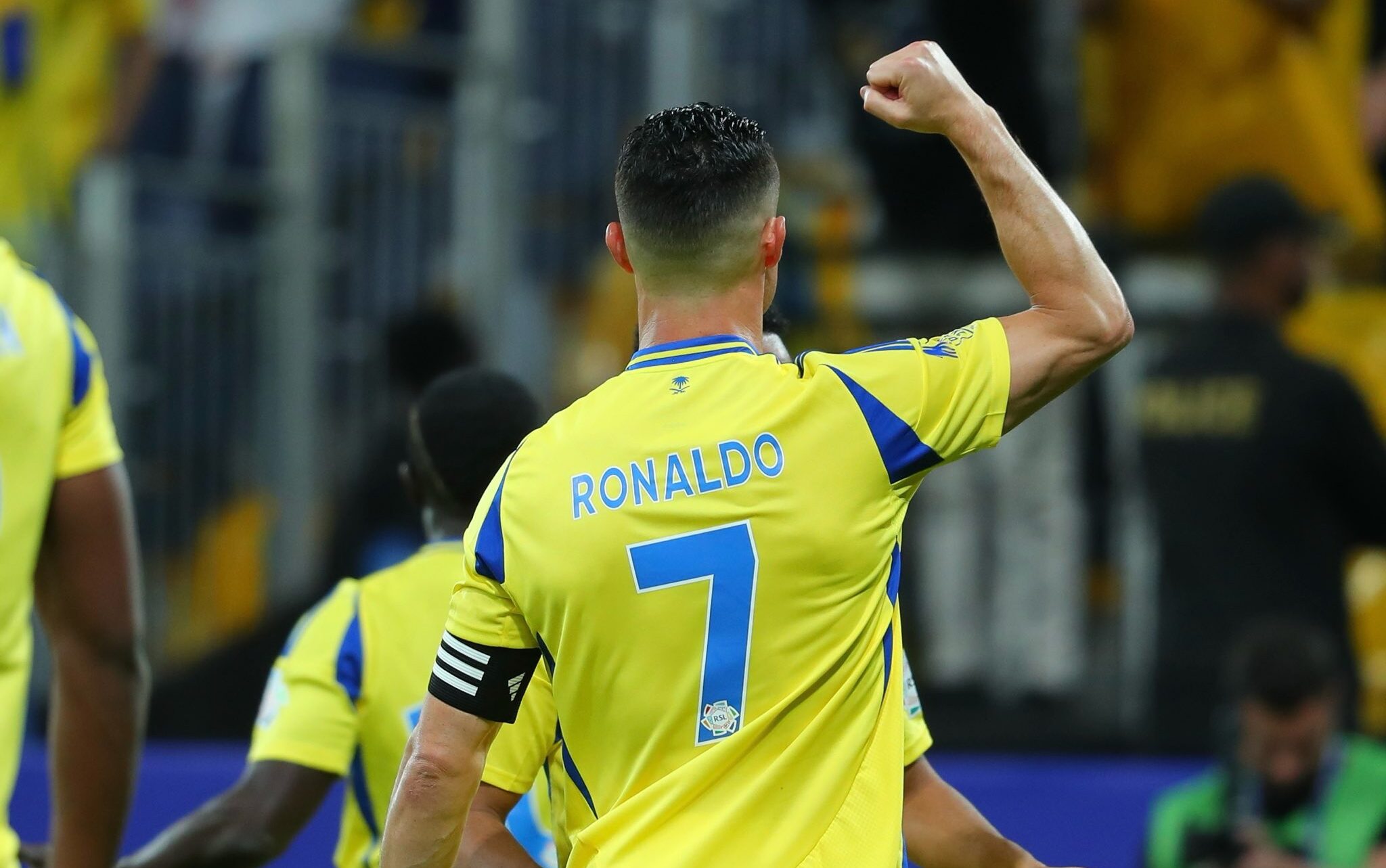 Cristiano Ronaldo, 1,4 Milyar Dolarla Futbolun İlk Milyarderi!