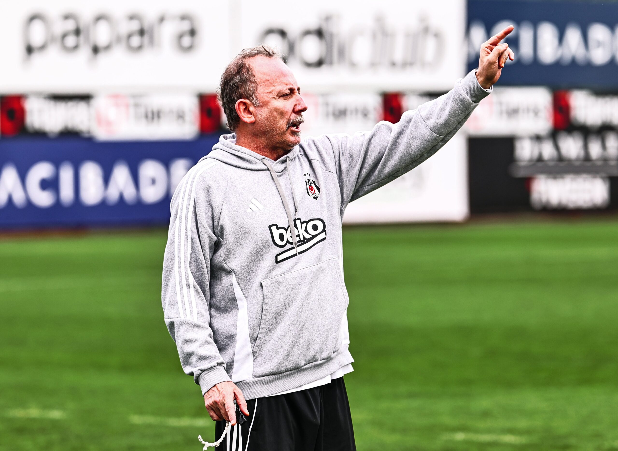 Beşiktaş Teknik Direktörü Sergen Yalçın Anjiyo Operasyonu Geçirdi