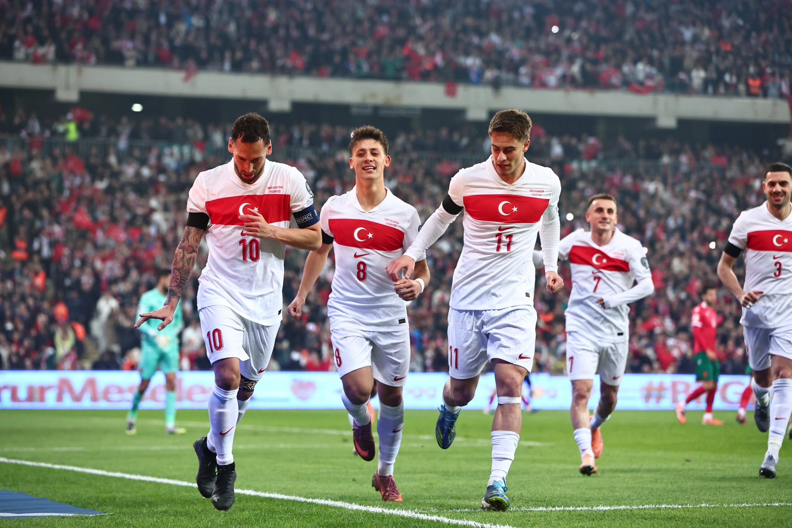 Türkiye 2-0 Bulgaristan : A Milli Takım play-off’u garantiledi