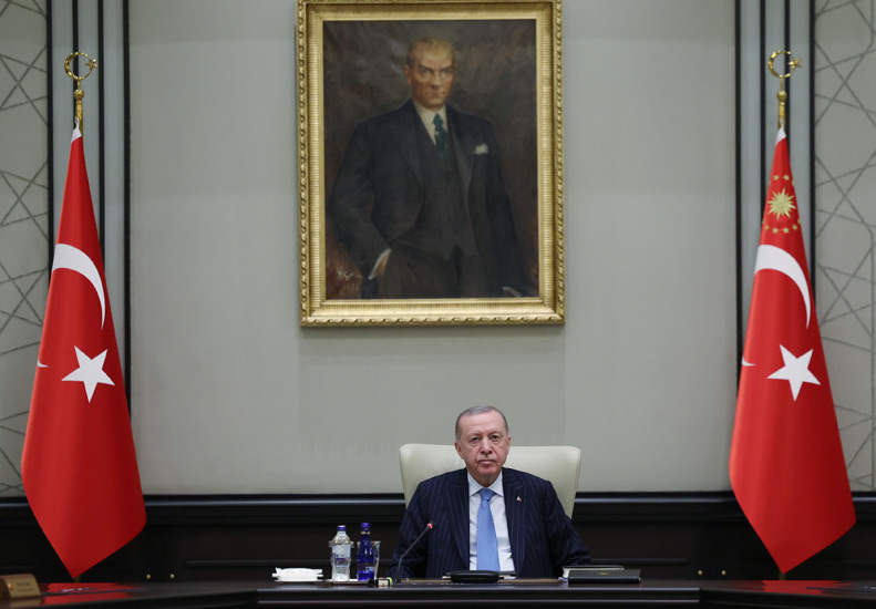 Beştepe’de Kritik Zirve: Erdoğan’dan Birlik, Terör ve Venezuela Vurgusu