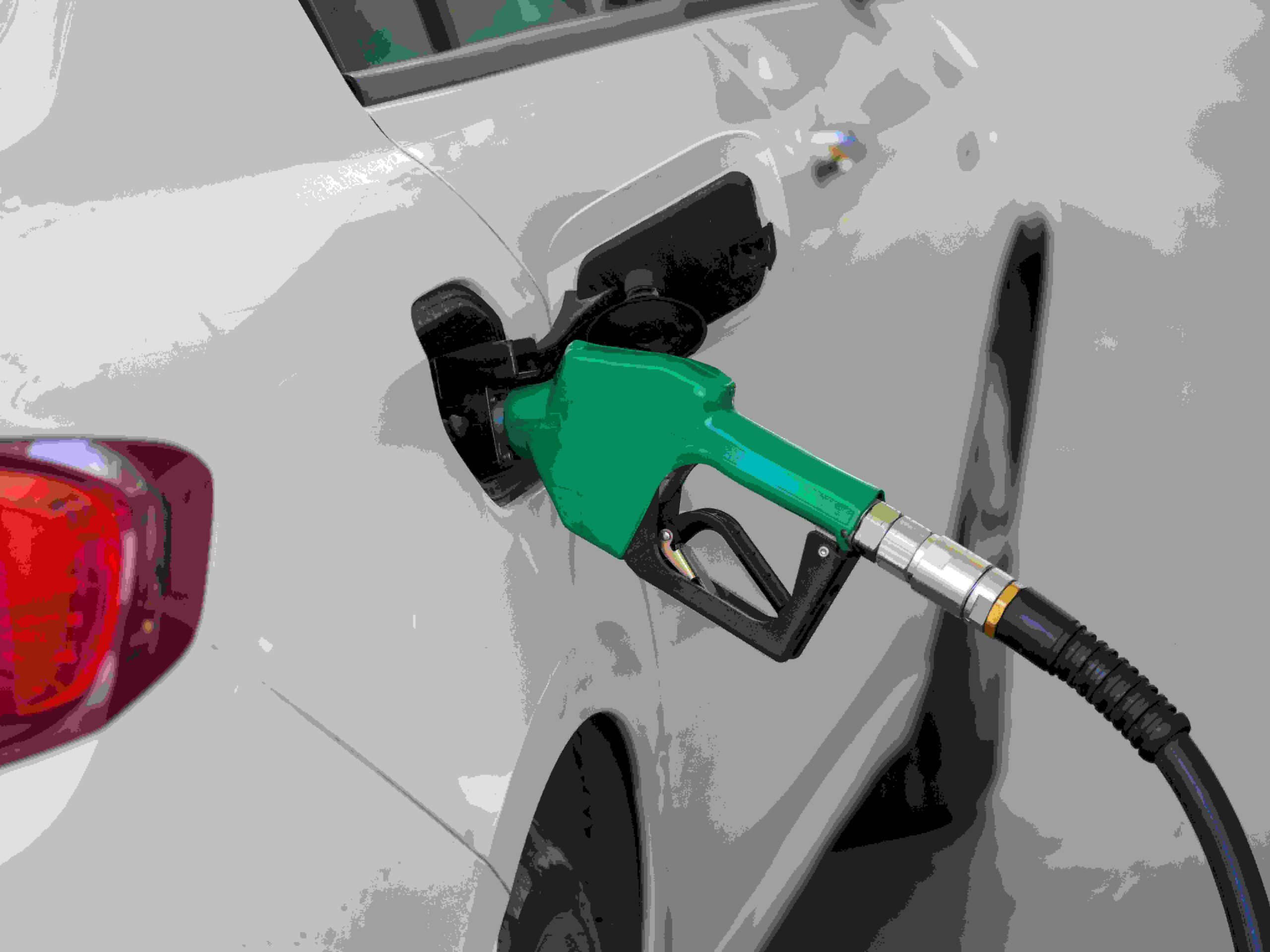 Gece Yarısı Tabelalar Değişebilir: Motorin İçin Yeni Zam Sinyali