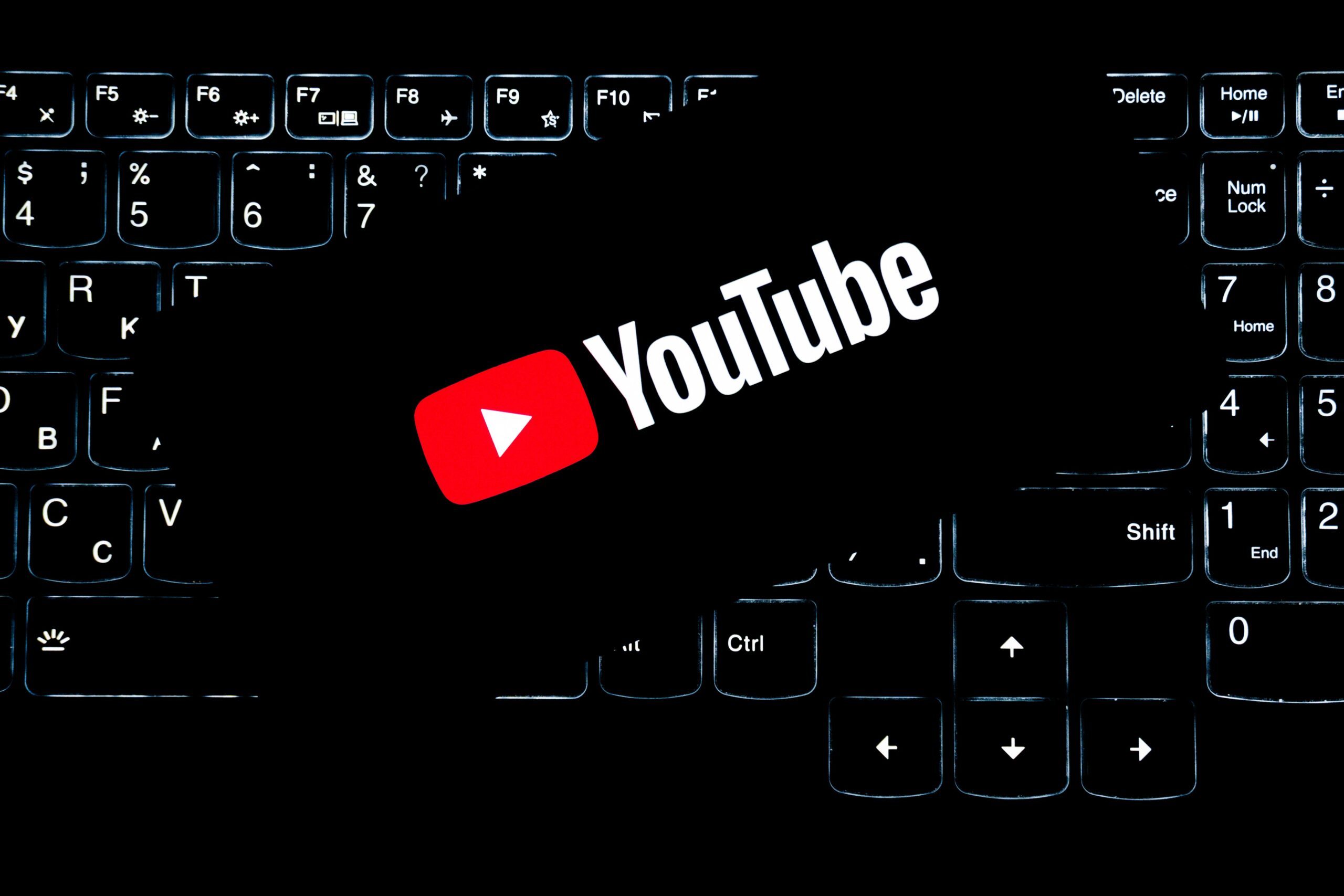 YouTube 21 Yaşında: Dünyanın En Büyük Video Platformu Tarih Yazmaya Devam Ediyor
