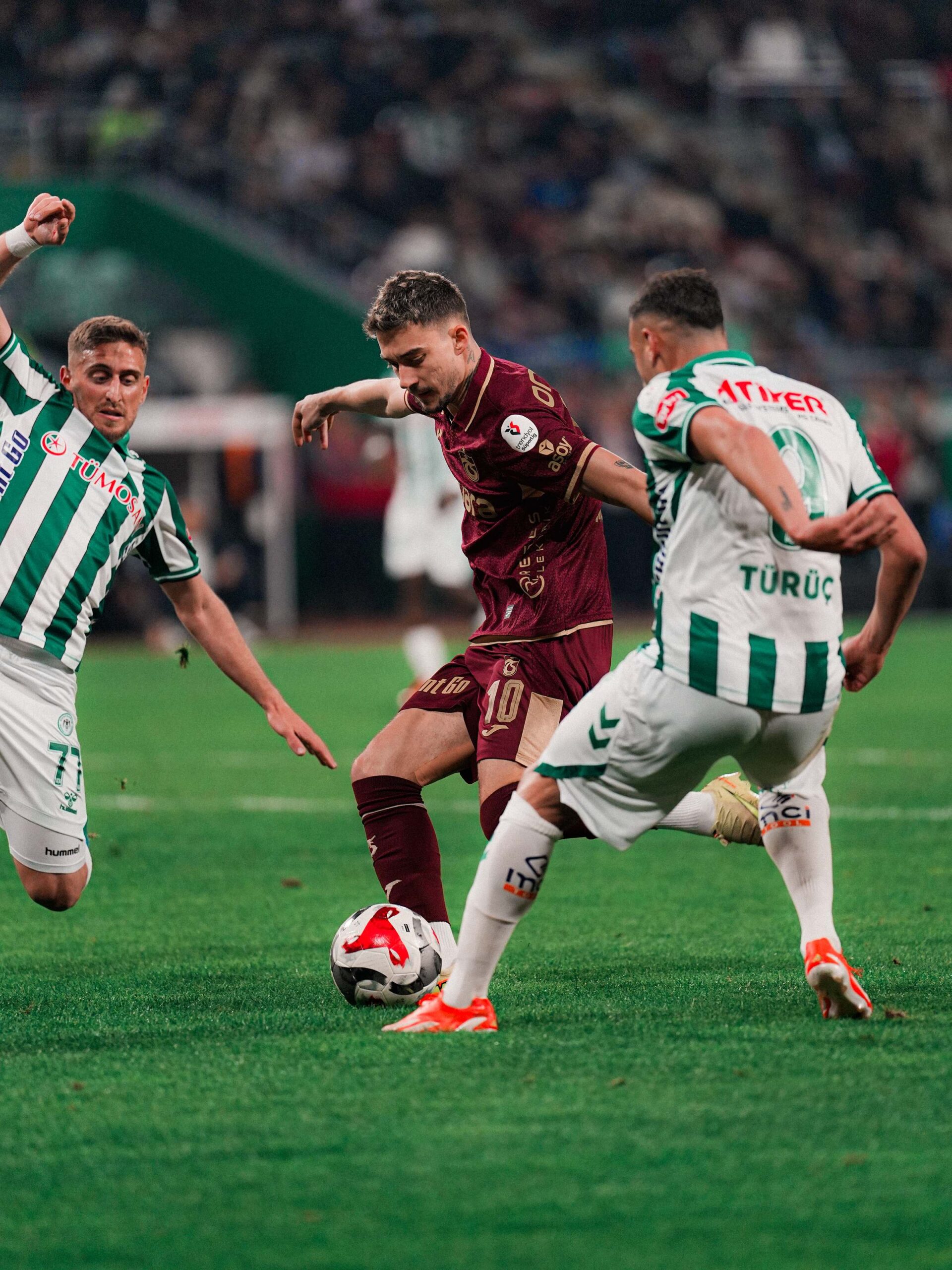 Trabzonspor Fırsatı Tepdi: Konyaspor Deplasmanında Ağır Darbe