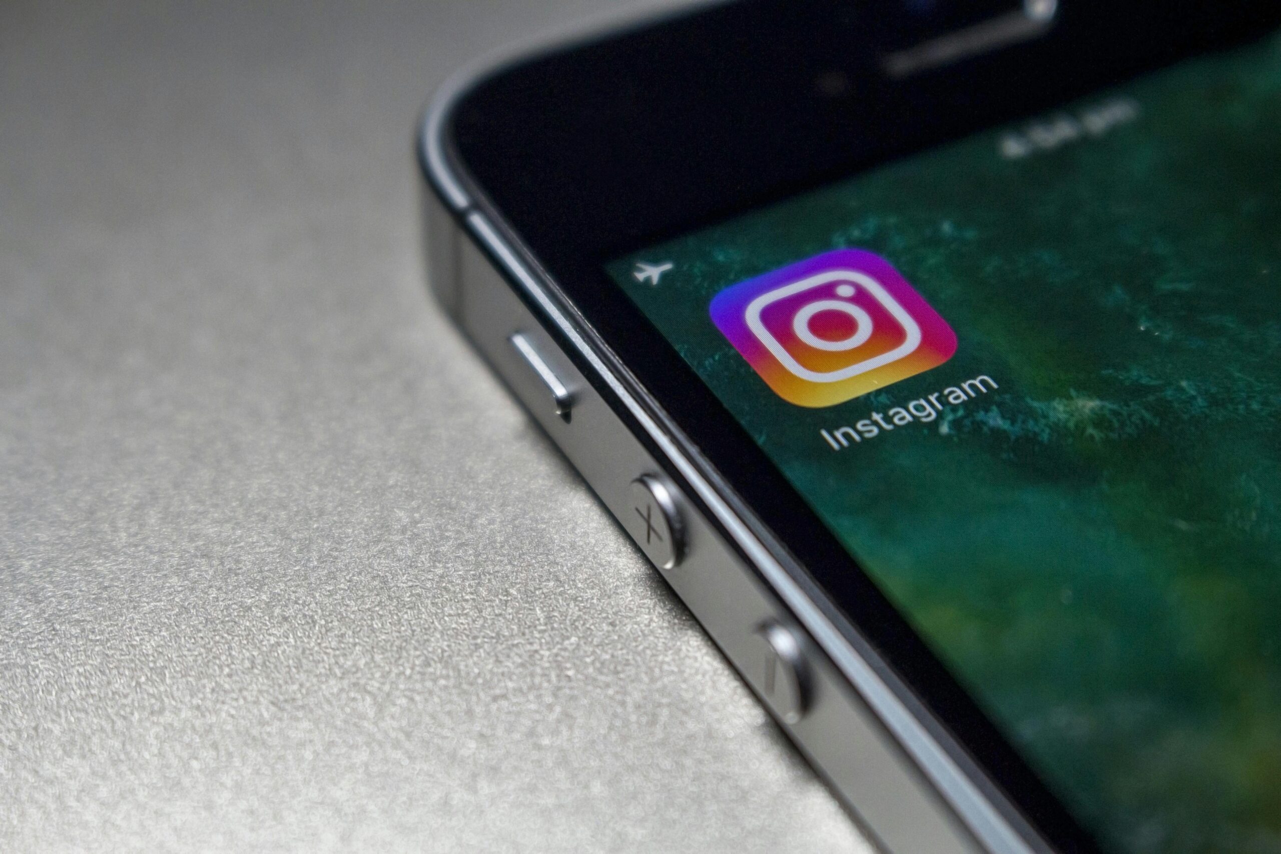 Instagram’dan Beklenen Özellik Geldi: Yorumları Silmeden Düzenleme Dönemi!