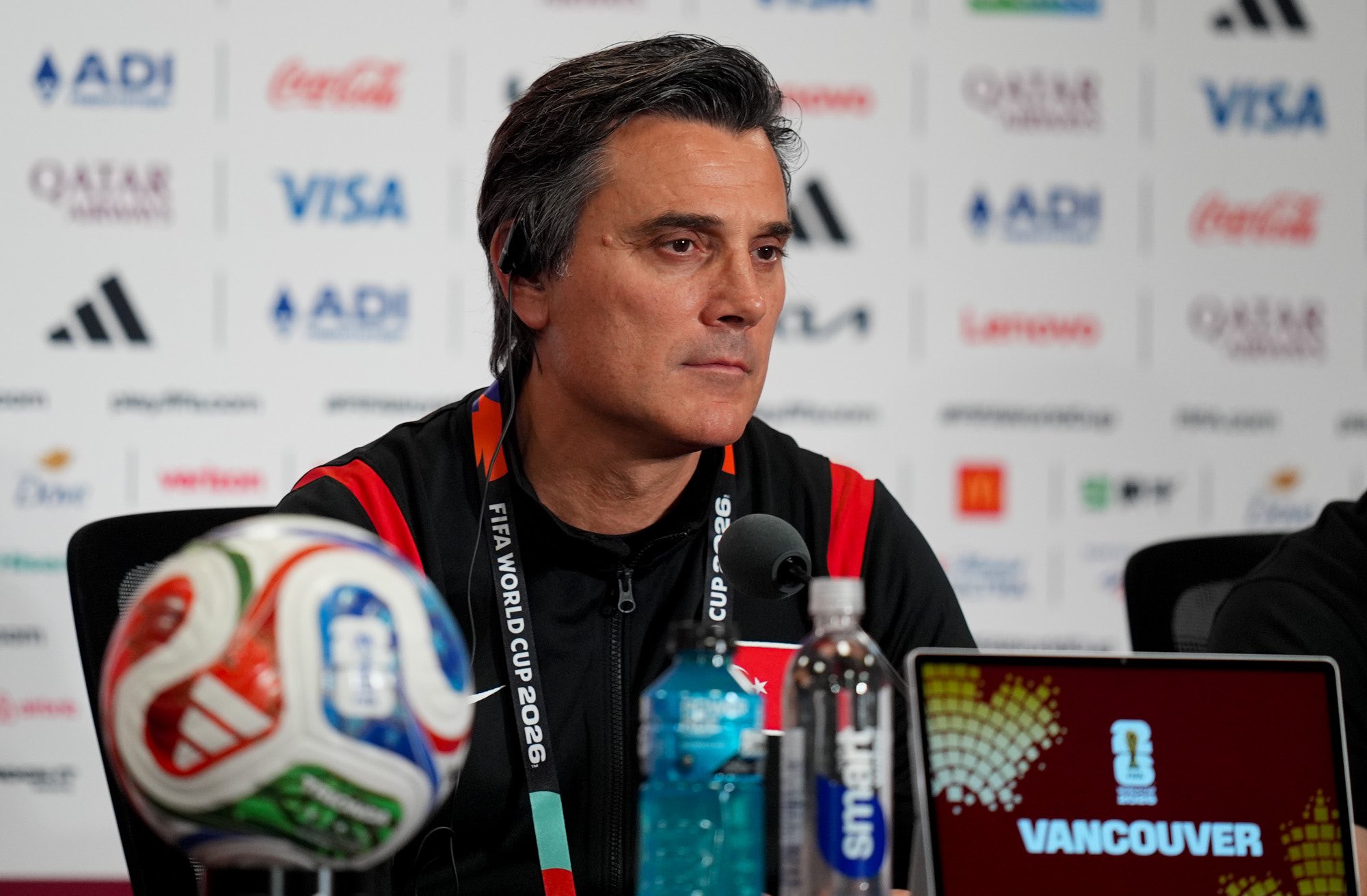 Montella’dan Sert Çıkış: “Kaos Yaratanlardan Daha Türküm”
